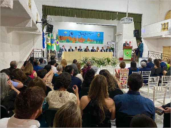 Crato realiza solenidade de entrega da Medalha do Mérito Bárbara de Alencar