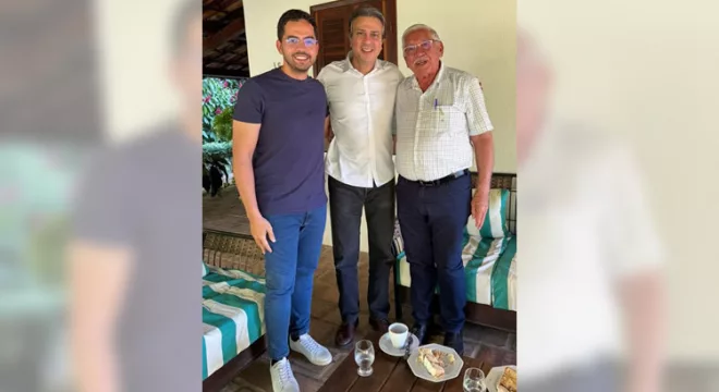 Deputado estadual Davi de Raimundão comemora a conquista de dois hospitais universitários para o Cariri