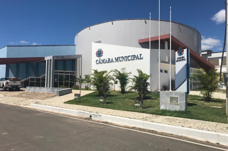 Após identificar falhas na estrutura ,Câmara de Juazeiro do Norte suspende contrato de usado para acervo documental